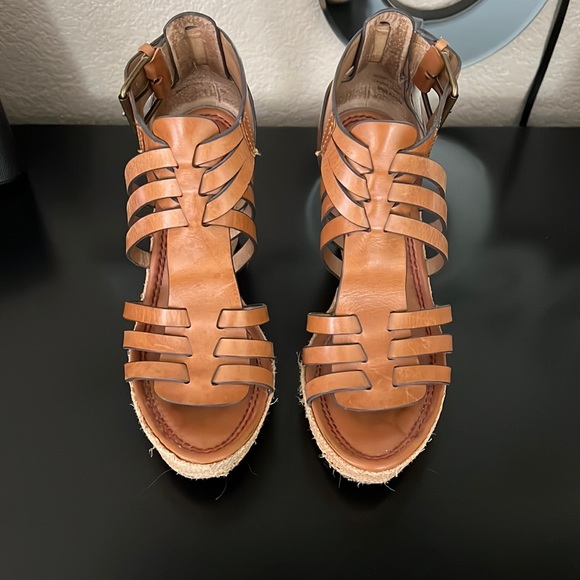 Trask wedge leather platform sandal. Size 7. Worn but in good shape. 3 3/4” heel - Picture 1 of 9